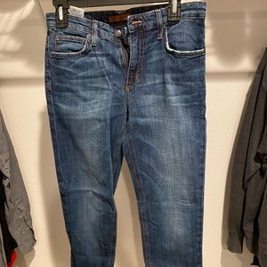 Joe’s boyfriend jeans